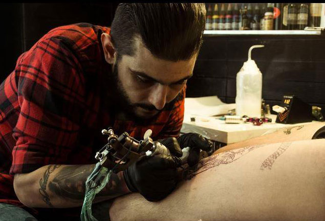 ΒΑΣΙΛΕΙΟΣ ΚΡΗΤΙΚΟΣ, Tattoo Artist:«Πιστεύω πως κάθε άνθρωπος,  ανεξαρτήτως επαγγέλματος κρύβει  μέσα του έναν καλλιτέχνη»
