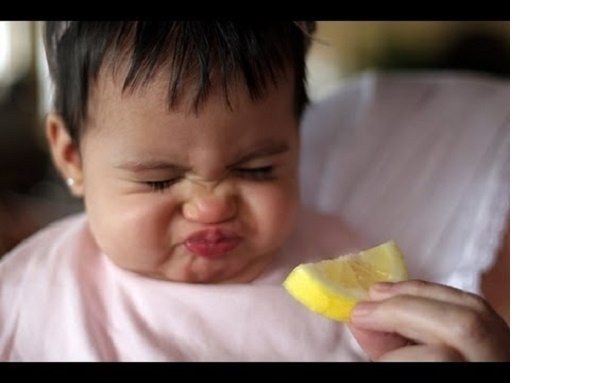 Μωράκια Τρώνε Λεμόνια για 1η Φορά!Βίντεο