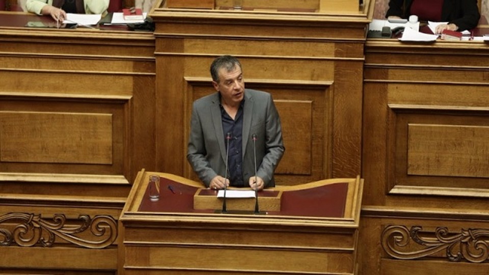 Σταύρος Θεοδωράκης:Και έρχεται η κυβέρνηση και δίνει πειθαρχικές αρμοδιότητες στην κυρία Θάνου με μια τροπολογία σε ένα άσχετο νομοσχέδιο. Γιατί;