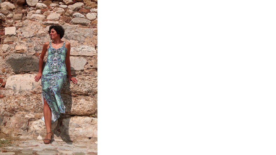 Η ζωγράφος Αθηνά Σουγλέρη στον ΠΑΛΜΟ:Οδηγηθήκαμε στην Ελλάδα της κρίσης γιατι συνδέσαμε την ευτυχία με το χρήμα
