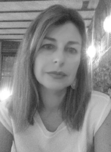 ΛΙΝΑ ΦΙΤΙΛΗ, Εκπαιδευτικός – Συγγραφέας της ΜΑΙΡΗ ΓΚΙΩΝΗ – ΛΑΡΕΝΤΖΑΚΗ