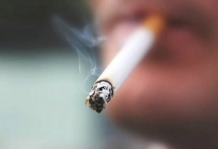 Εντυπωσιακή μείωση του καπνίσματος καταγράφηκε στην Ελλάδα την τελευταία δεκαετία