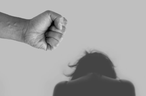 Ενδοοικογενειακή βία:  Τί δείχνει έρευνα του Ανδρολογικού Ινστιτούτου Αθηνών