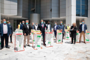 Δήμος Ιλίου: Κάδους εσωτερικής ανακύκλωσης παρέλαβε από την Περιφέρεια