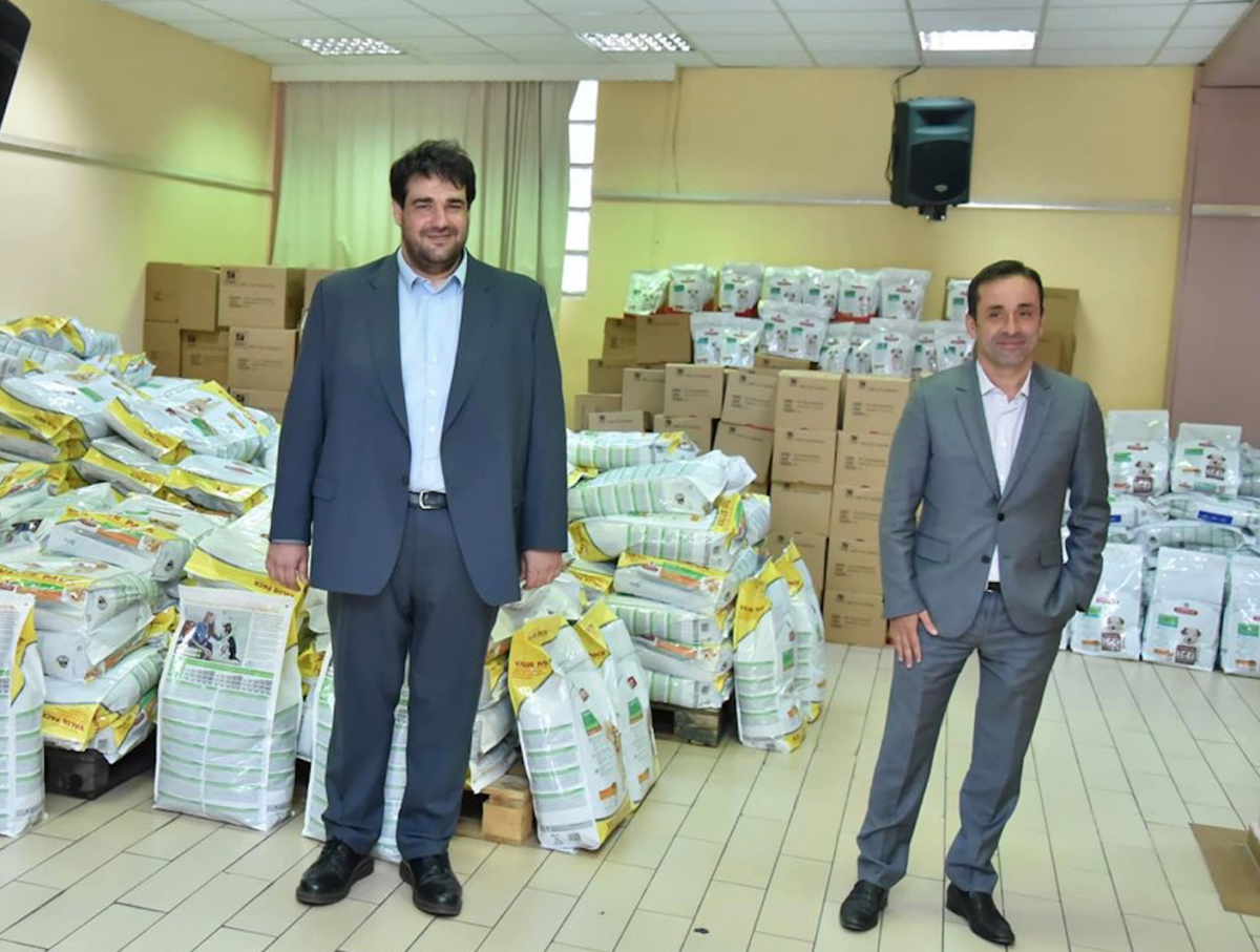 Δήμος Γαλατσίου: Πάνω από 52 τόνοι τροφής για τα αδέσποτα στις αποθήκες του Δημαρχείου