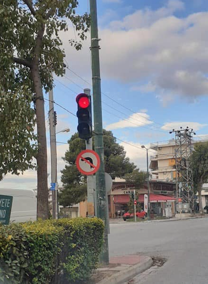Δήμος Λυκόβρυσης – Πεύκης: Συνεχίζεται η αντικατάσταση των πινακίδων σήμανσης οδικής κυκλοφορίας