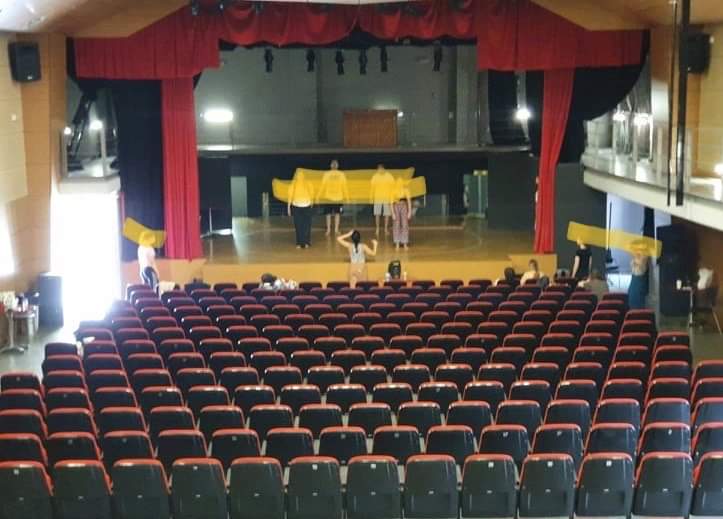 Η Ανώτερη Σχολή Δραματικής Τέχνης «Ιάκωβος Καμπανέλλης» διεξάγει τα μαθήματα του Α΄και Β΄έτους στο κινηματοθέατρο «Γ. Ρίτσος»