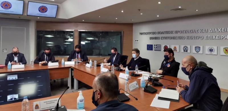 Μ. Χρυσοχοΐδης στη σύσκεψη της Πολιτικής Προστασίας: «Περιμένουμε ένα ιδιαίτερα έντονο καιρικό φαινόμενο»