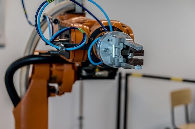 Το πρώτο ρομπότ απολύμανσης, με 100% ευρωπαϊκή χρηματοδότηση, έφτασε στην Ελλάδα