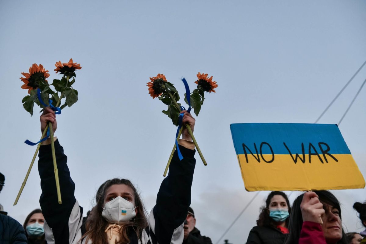 Κώστας Ζώμπος : Συγκέντρωση βοήθειας για την Ουκρανία