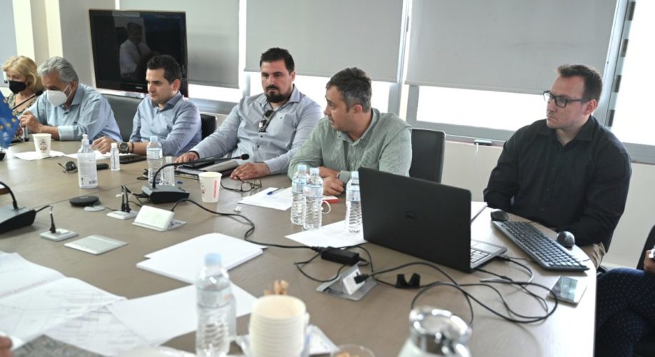 Διευρυμένη σύσκεψη στην Περιφέρεια Αττικής για την κατασκευή δικτύων αποχέτευσης και ανάσχεσης υδάτων στους 7 Δήμους της Δυτικής Αθήνας