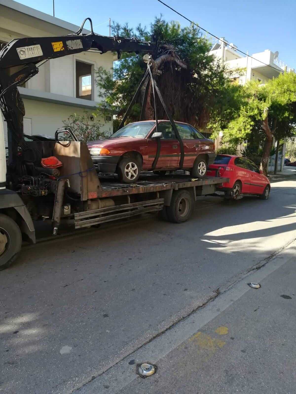 Δήμος Ελευσίνας : Ξεκίνησε η εκστρατεία περισυλλογής εγκαταλελειμμένων οχημάτων