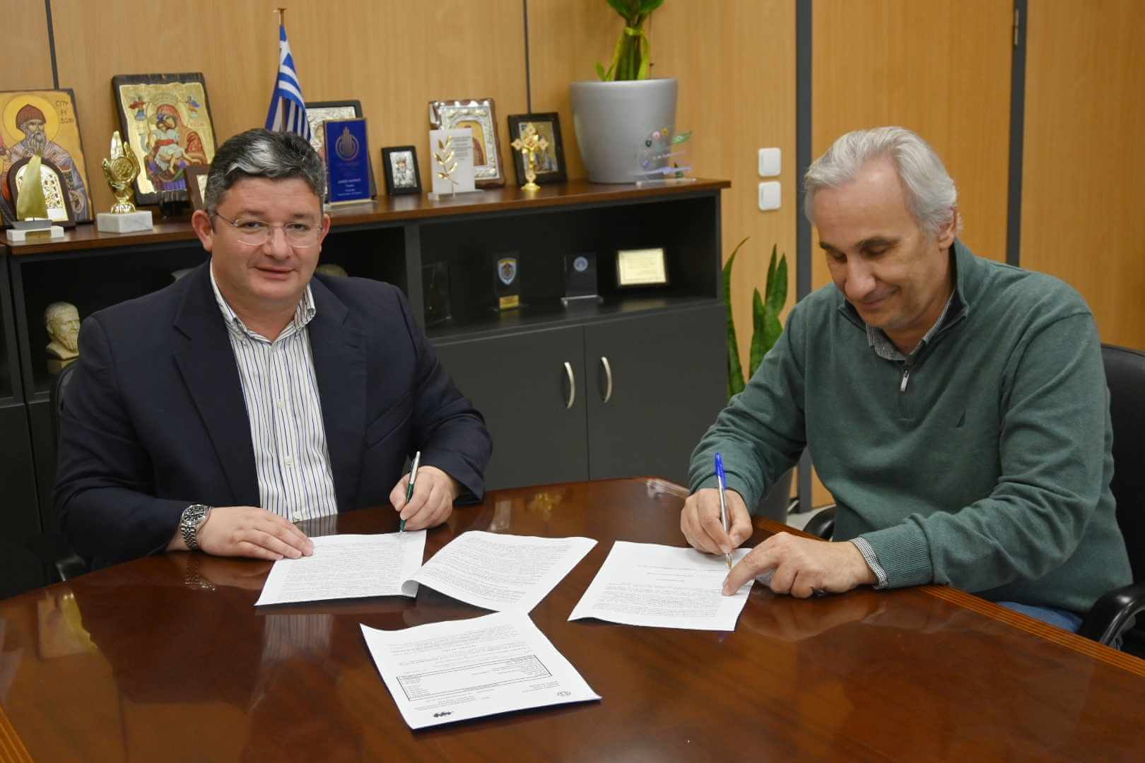 Δήμος Αχαρνών: Υπογράφτηκε η εργολαβική σύμβαση για την ανάπλαση της Λεωφόρου Πάρνηθος